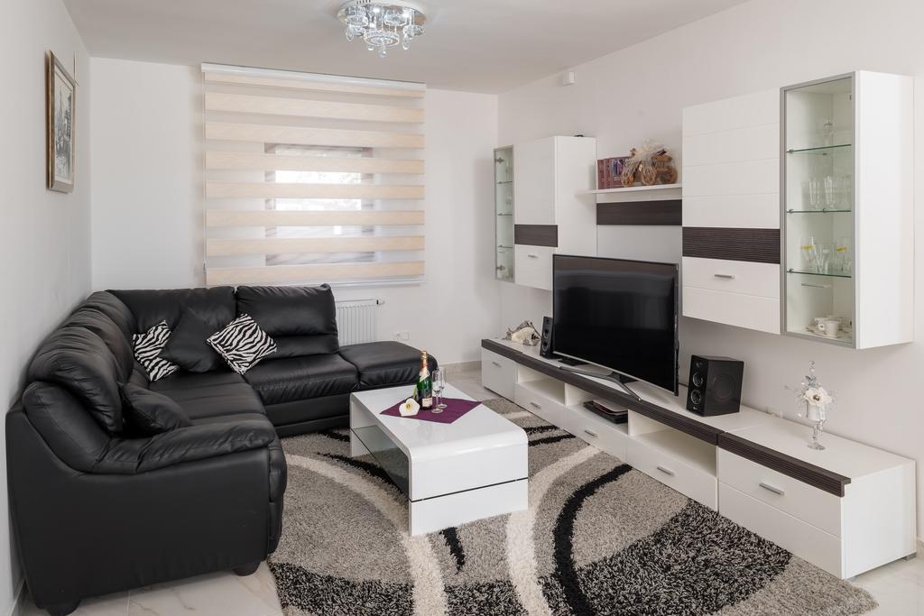 Apartments Villa Luxor Trogir Exterior foto