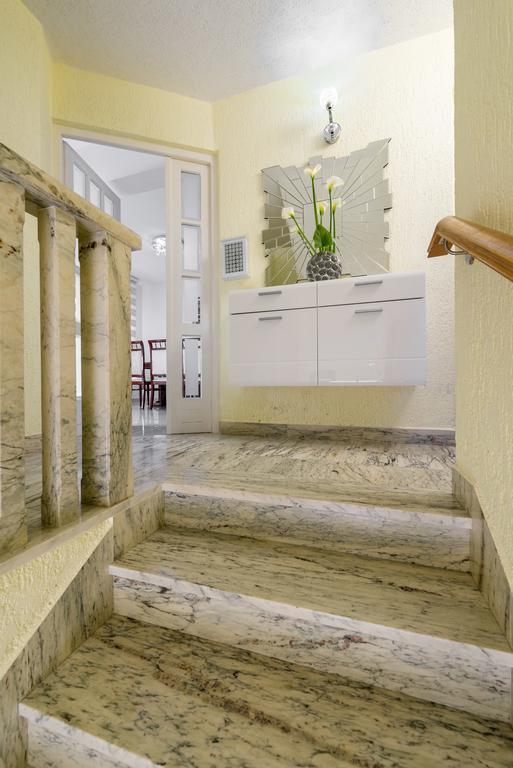 Apartments Villa Luxor Trogir Exterior foto