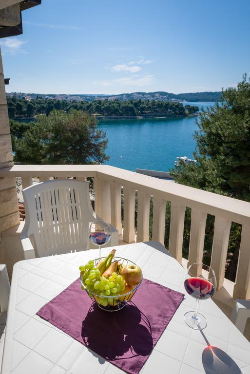 Apartments Villa Luxor Trogir Exterior foto