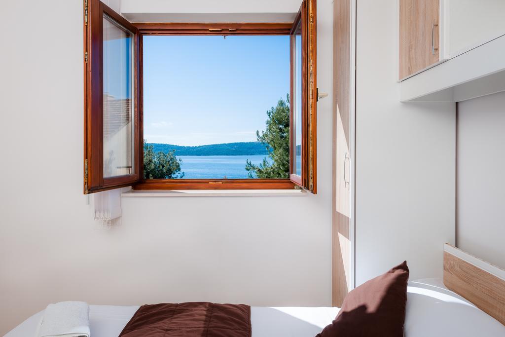 Apartments Villa Luxor Trogir Exterior foto