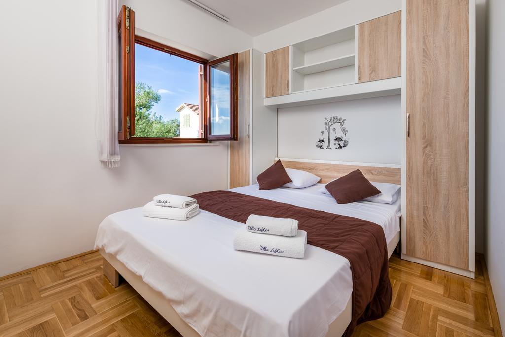 Apartments Villa Luxor Trogir Exterior foto
